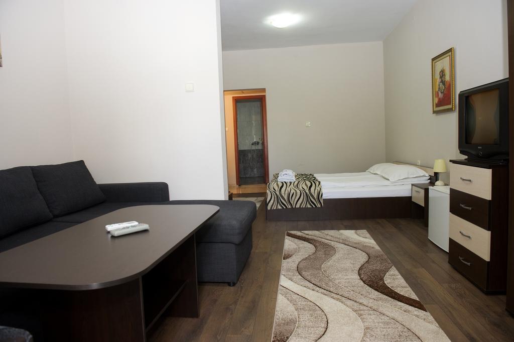 Hotel St.St. Constantine&Helena Sandanski Exterior foto